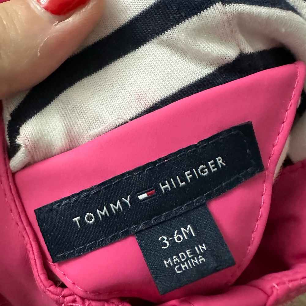 Tommy Hilfiger Baby Girl Pink Rain Jacket Size 3/6 Months - Picture 3 of 3